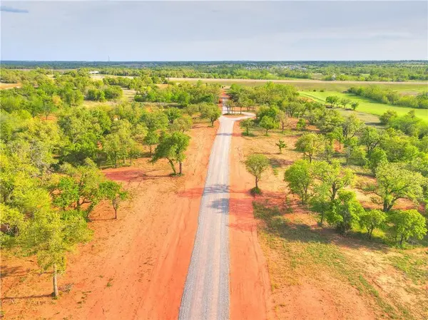 1225 Jerzee Mae RD, Blanchard, OK 73010