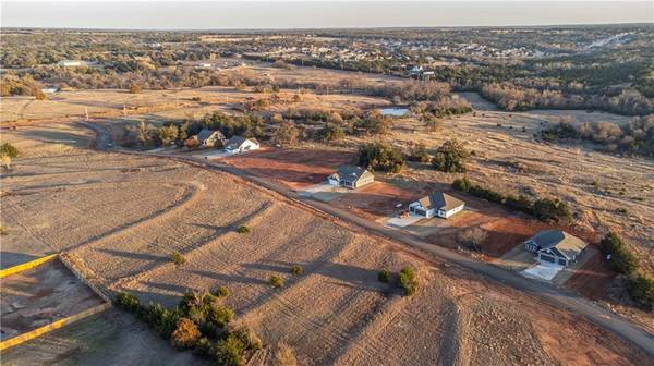 1461 N Post RD, Guthrie, OK 73044