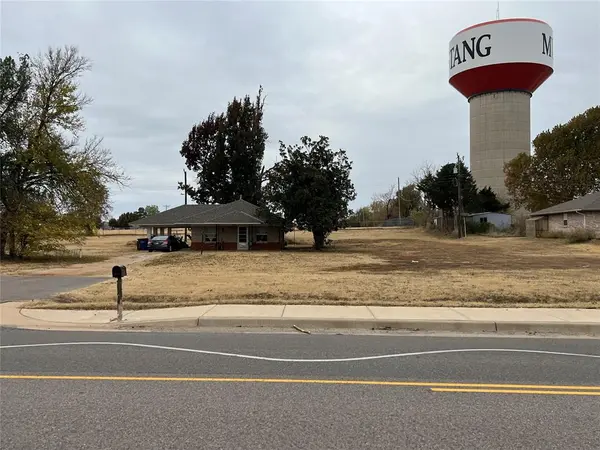307 S mustang RD, Mustang, OK 73064