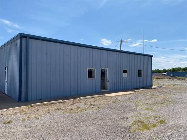 3702 W 3rd ST, Elk City, OK 73644