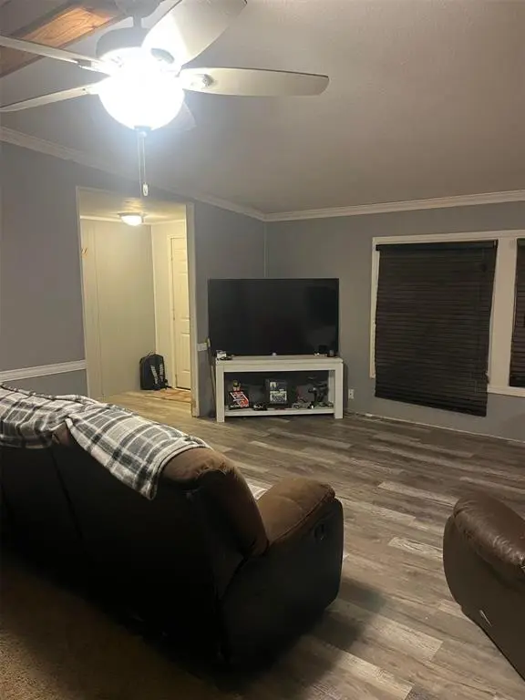 212 S Lorenz ST, Hooker, OK 73945