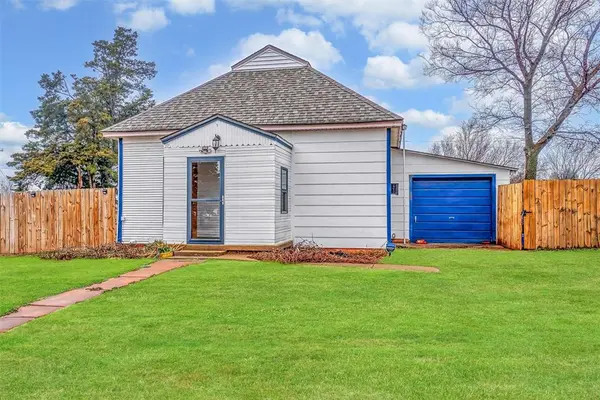 622 N 10th ST, Thomas, OK 73669