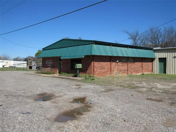 1046 S Chickasaw ST, Pauls Valley, OK 73075