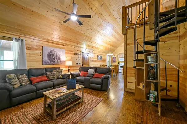 447 Long Pine TRL, Broken Bow, OK 74728