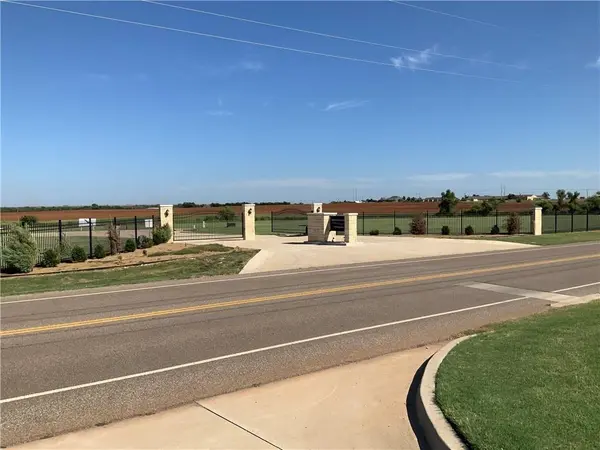 1907 Five Springs CT, Kingfisher, OK 73750