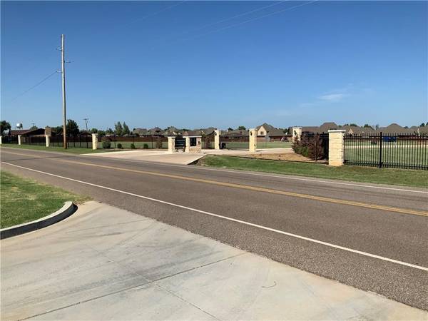1809 Clearwater CT, Kingfisher, OK 73750