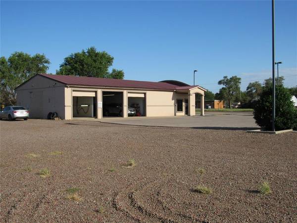 1904 E Broadway ST, Altus, OK 73521