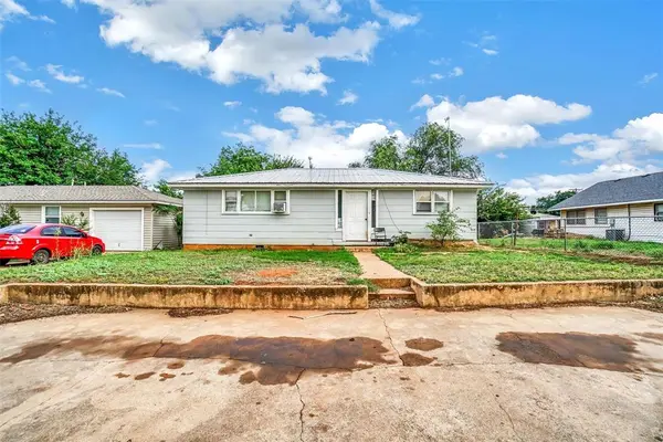714 W Tom Stafford ST, Weatherford, OK 73096