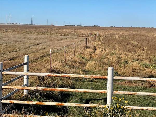 W Hwy 51 HWY, Hennessey, OK 73742