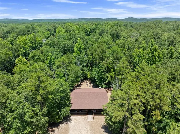 145 Guppy LN, Broken Bow, OK 74728