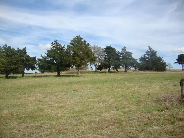 3 Ridgewood RD, Weatherford, OK 73096