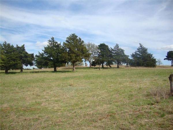 14 Ridgewood RD, Weatherford, OK 73096