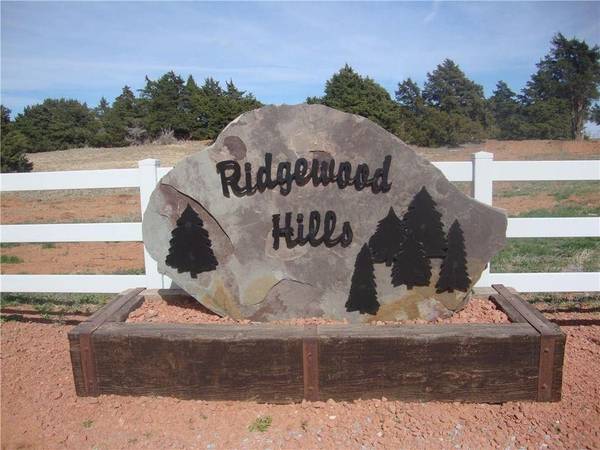 14 Ridgewood RD, Weatherford, OK 73096