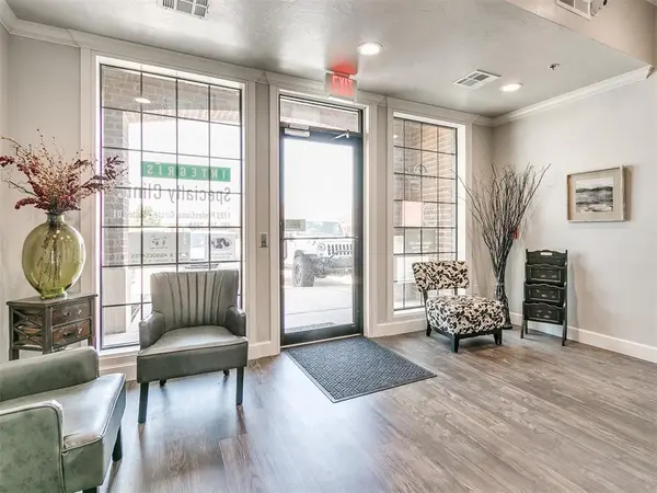 1703 Professional CIR, Yukon, OK 73099