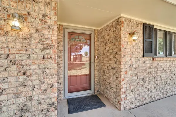 20575 E County Road 157, Blair, OK 73526