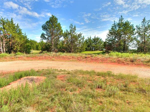 7671 Redbud TRL, Guthrie, OK 73044