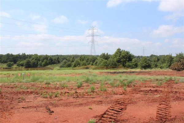 E 1060 RD, Mcloud, OK 74851