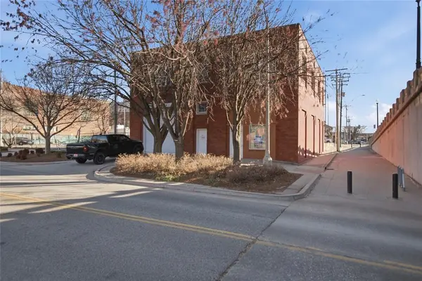 200 E Main ST, Oklahoma City, OK 73104