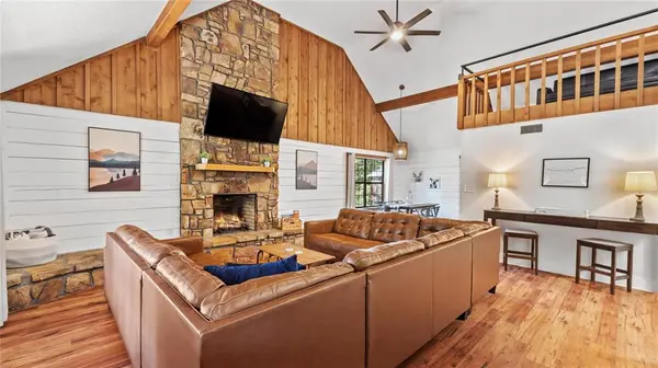 313 Post Oak RD, Broken Bow, OK 74728