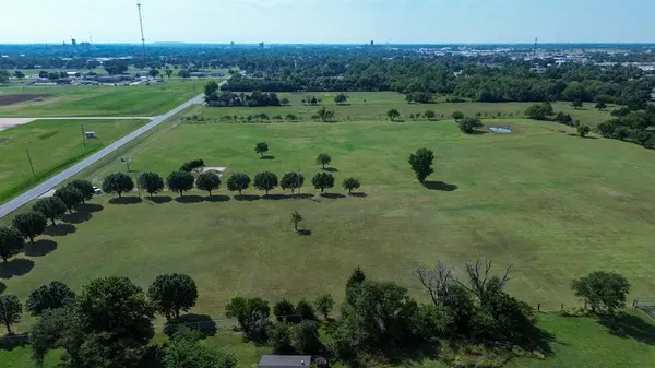 N Washington ST, Enid, OK 73701