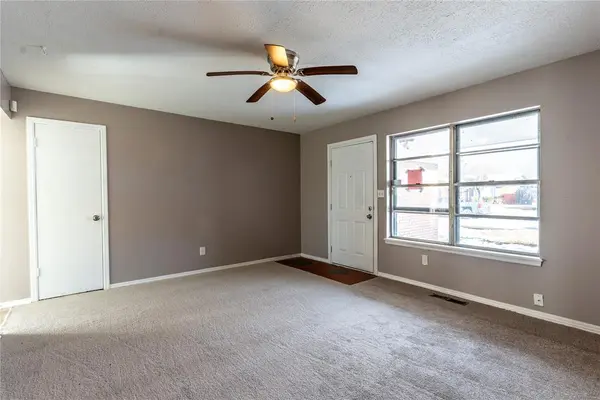 3016 SW 68th ST, Oklahoma City, OK 73159