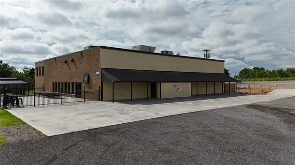 23894 S Frontage RD, Weatherford, OK 73096