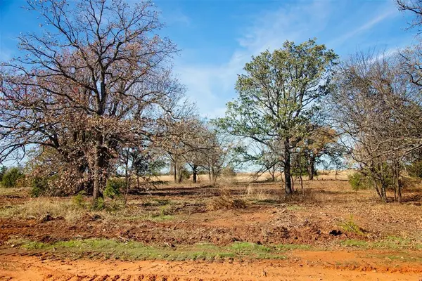 7669 Old oak TRL, Guthrie, OK 73044