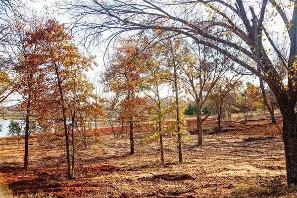7734 Old Oak TRL, Guthrie, OK 73044