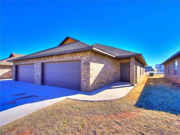816 Aspen DR, Kingfisher, OK 73750