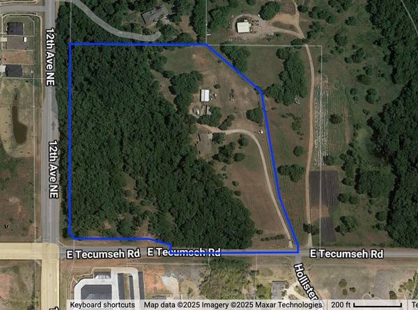 1301 E Tecumseh RD, Norman, OK 73071