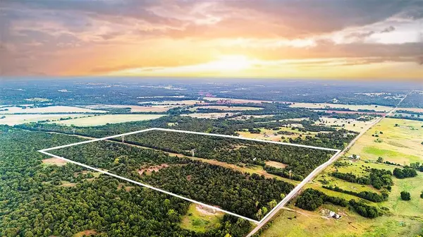 21725 N Pottawatomie RD, Luther, OK 73054