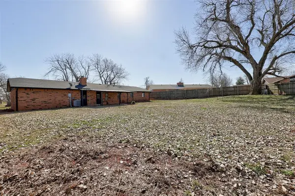 611 N canadian TER, Mustang, OK 73064