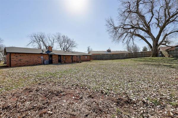 611 N canadian TER, Mustang, OK 73064