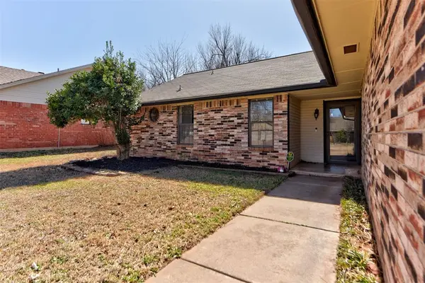 2120 Castle Rock DV, Edmond, OK 73003
