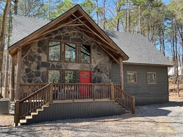 24 Lionfish RD, Broken Bow, OK 74728