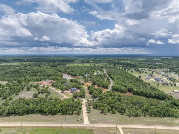 10200 Waterglen RD, Guthrie, OK 73044