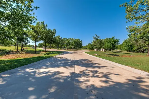 6109 Forrest Hills RD, Guthrie, OK 73044