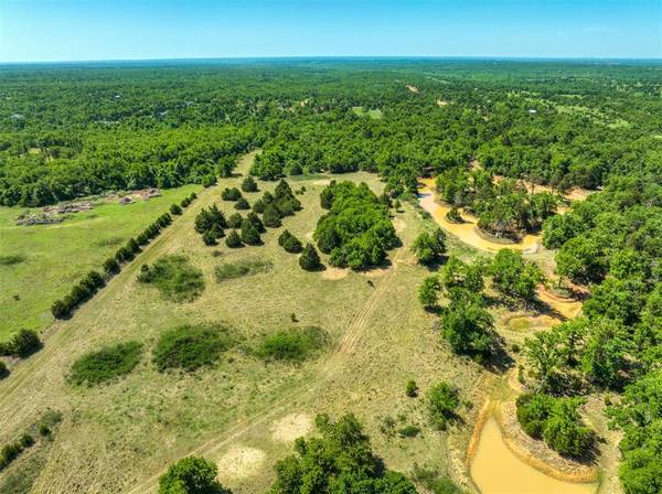 6109 Forrest Hills RD, Guthrie, OK 73044