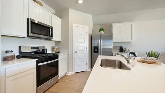 10212 NW 28th ST, Yukon, OK 73099