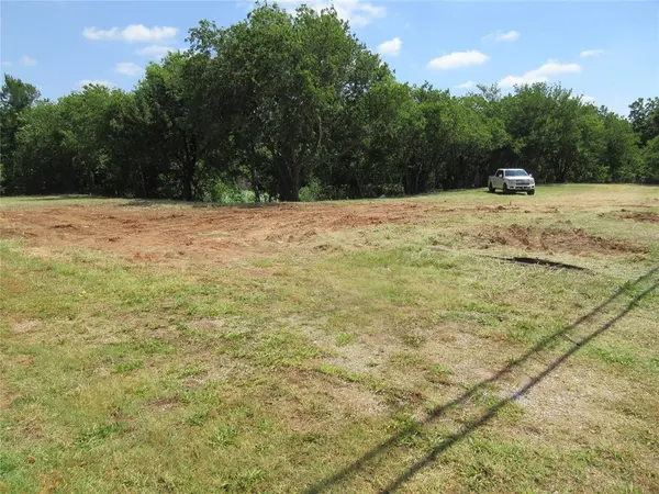 319323 SE 4th ST, Moore, OK 73160