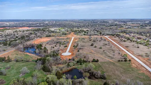 1600 Sunset RUN, Guthrie, OK 73044