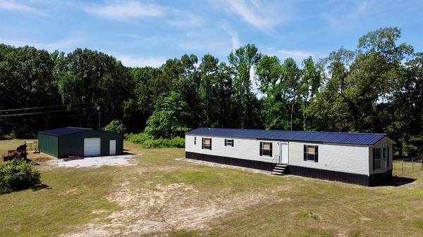 559 Poppy RD, Broken Bow, OK 74728