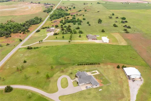 N 2440 RD #North, Weatherford, OK 73096