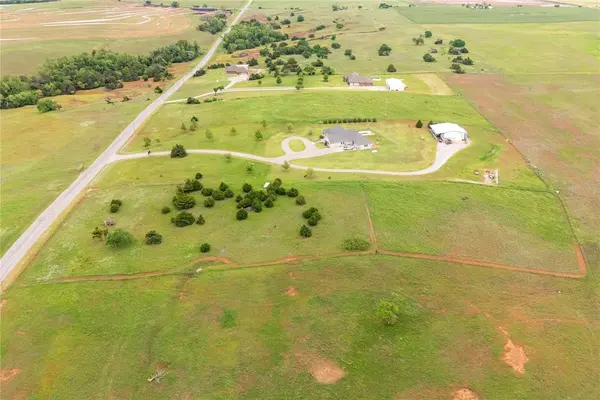 N 2440 RD #South, Weatherford, OK 73096