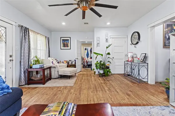 208 W Broadway ST, Custer City, OK 73639