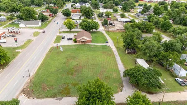 113 W Chestnut ST, Dover, OK 73734