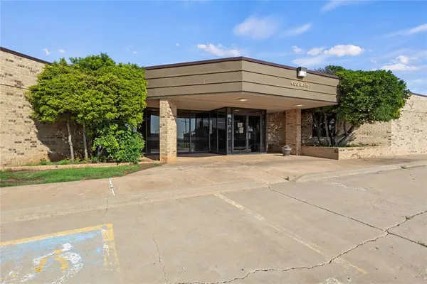 400 S Main AVE, Custer City, OK 73639
