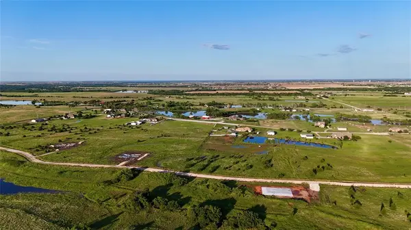 2 E 880 RD, Cashion, OK 73016