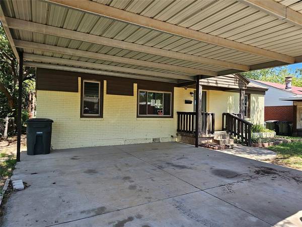 4001 SE 22nd ST, Del City, OK 73115