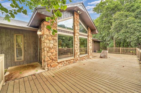 22117 E 1250 RD, Rocky, OK 73661